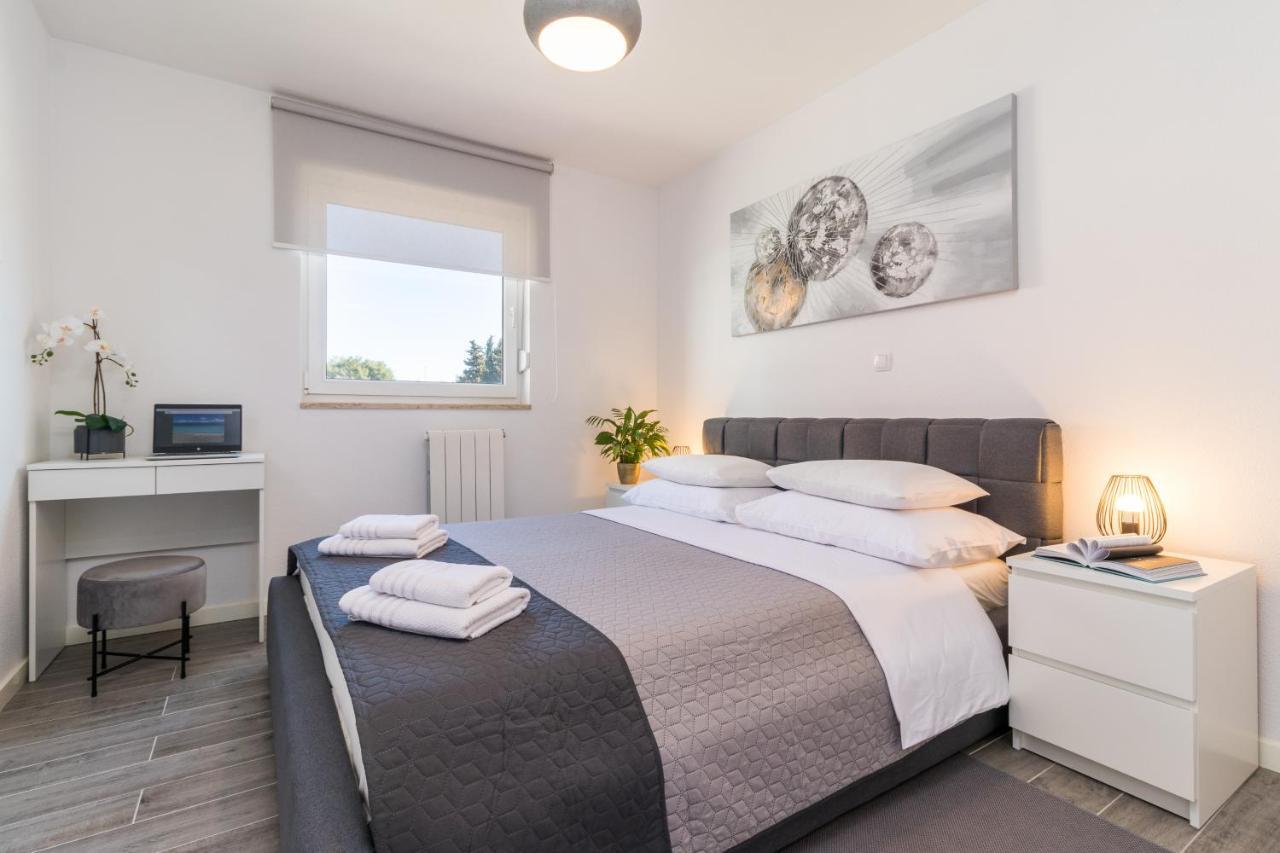 New Apartment Near Sea With 3 Bedrooms And 2 Bathrooms 普拉 外观 照片