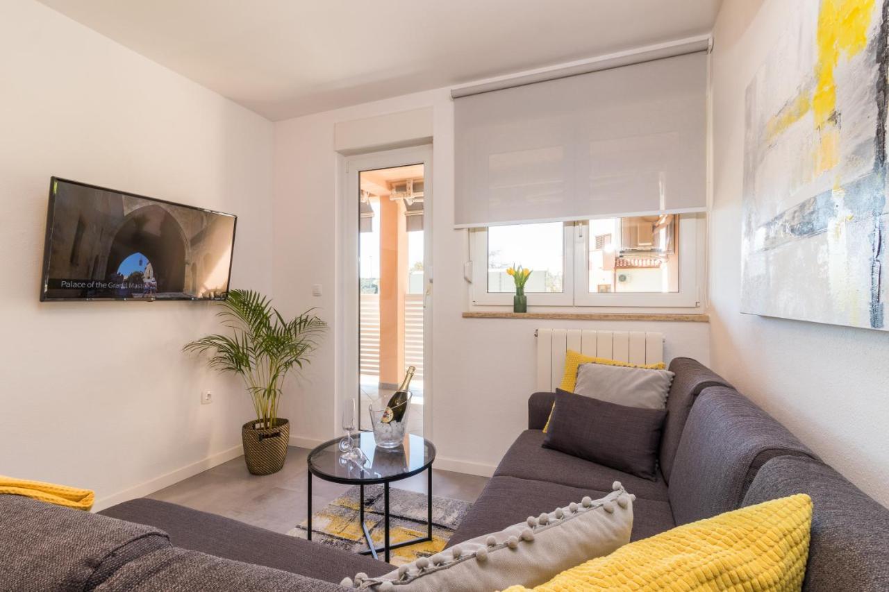 New Apartment Near Sea With 3 Bedrooms And 2 Bathrooms 普拉 外观 照片